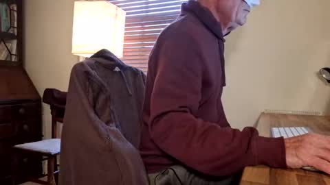 Snapshot of snooty05 chatting on January 19, 10:06 am Snooty online show from January 19, 10:06 am