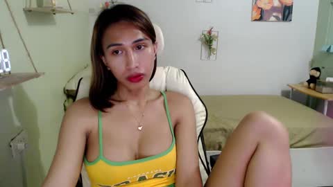 snow_2000 online show from December 5, 1:22 pm