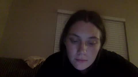 snowbbunnyy online show from May 2, 7:58 am