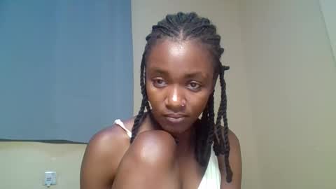 Snowie eyes online show from November 5, 9:39 pm