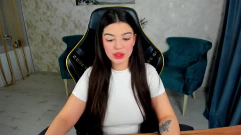 snowingwinter online show from April 29, 11:37 am