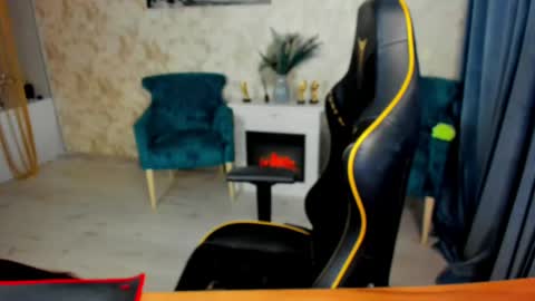 snowingwinter online show from April 25, 12:51 pm