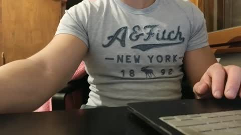 Snapshot of so_thick chatting on February 5, 8:57 pm luca - online show from February 5, 8:57 pm