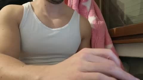 Snapshot of so_thick chatting on February 24, 5:09 pm luca - online show from February 24, 5:09 pm