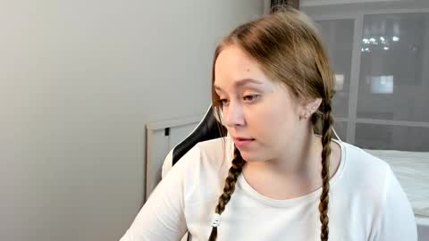 Sophy online show from December 20, 1:14 am