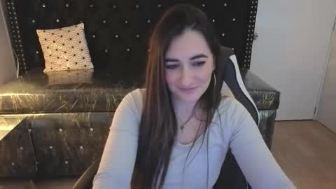 soffi_betacur_b online show from September 9, 3:06 am