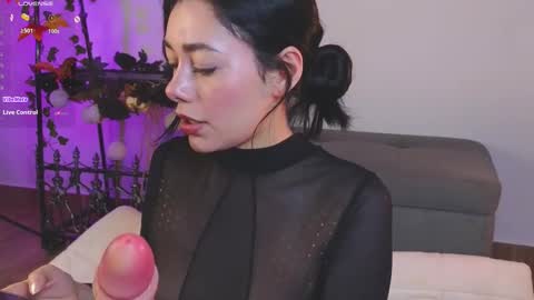 IG Soffimoon   I THANK YOU FOR LEAVING YOUR FOLLOW online show from November 27, 12:51 am