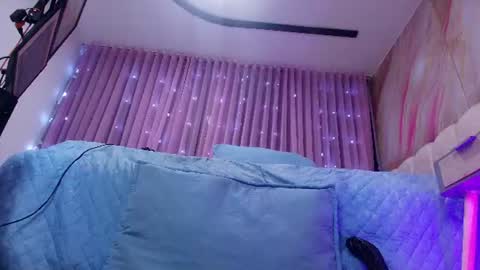 Sofia online show from June 25, 3:03 am