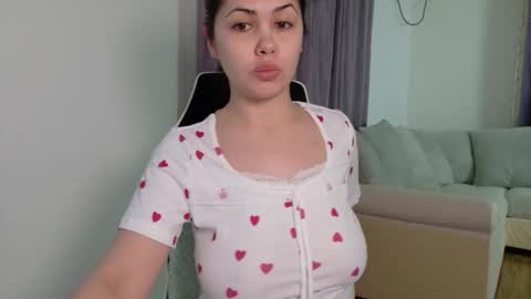 sofi moon26 online show from March 18, 9:09 pm