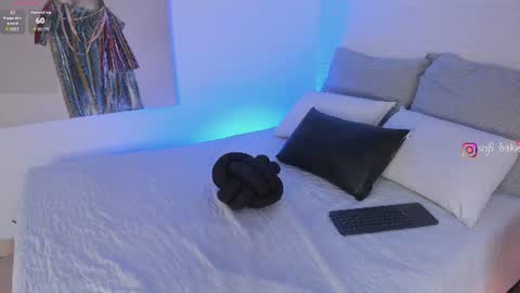 sofi_sp online show from June 12, 12:04 pm