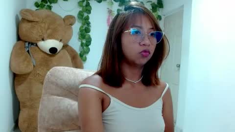 sofia_350754 online show from April 28, 10:03 pm