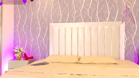    online show from October 18, 1:04 pm