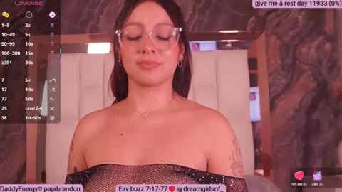 Sofi online show from March 1, 2:44 pm