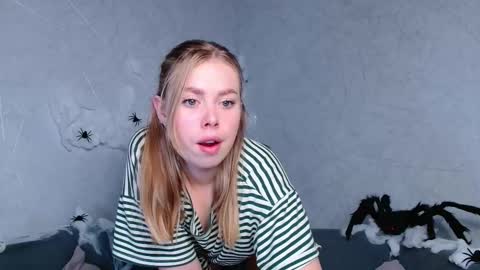 Snapshot of sofia_here chatting on October 8, 12:40 am Sofia here online show from October 8, 12:40 am