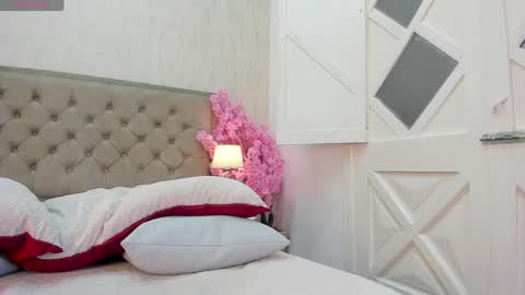 Sofia mar14 online show from June 6, 7:03 am