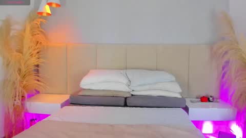 SOFIA PAMELA online show from March 4, 7:44 pm