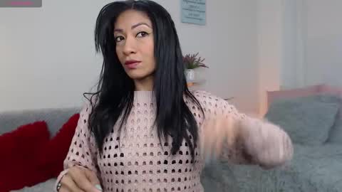 Snapshot of sofia_perez___ chatting on October 20, 8:03 pm Sofi online show from October 20, 8:03 pm