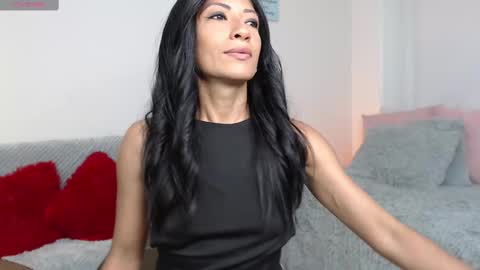 Snapshot of sofia_perez___ chatting on October 21, 8:12 pm Sofi online show from October 21, 8:12 pm