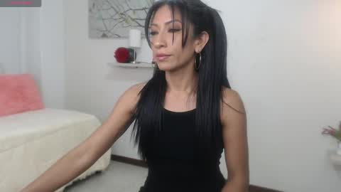 Sofi online show from May 4, 8:59 pm
