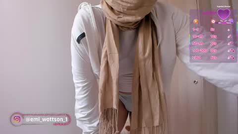 sofia_rivers_ online show from May 1, 8:14 pm