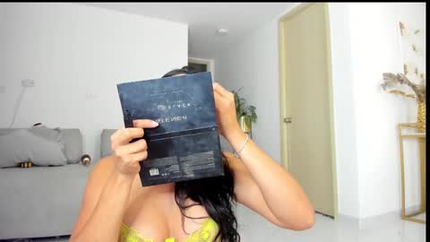 sofia_rivers_ online show from October 3, 11:46 pm