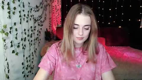 sofia_rosemary online show from October 8, 2:01 pm