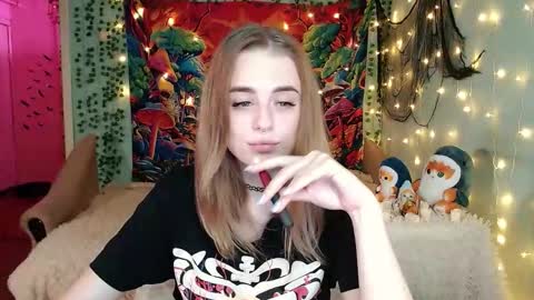 sofia_rosemary online show from November 20, 2:36 pm
