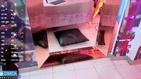 Sofia Sstone online show from November 3, 11:33 am