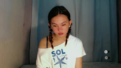 sofia_sweetheart18 online show from June 15, 2:25 am
