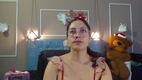 Sofa online show from December 2, 11:30 am