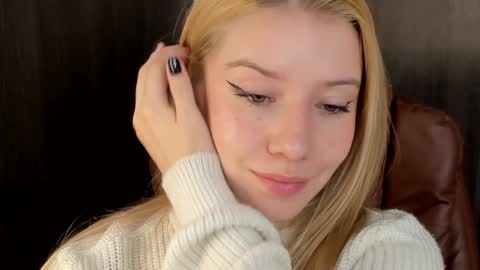 Sofia online show from December 10, 6:38 pm