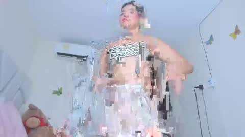 sofiacastillo01 online show from April 25, 6:27 pm