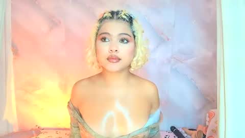 sofiacastillo01 online show from July 24, 2:25 pm