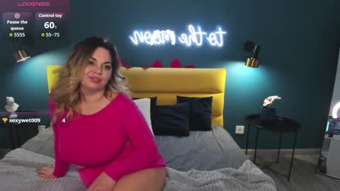 sofiafabulous online show from March 8, 1:50 am