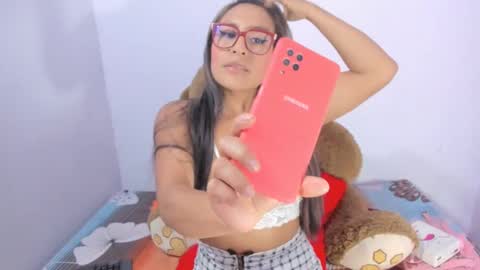 sofii milk online show from February 24, 10:14 pm