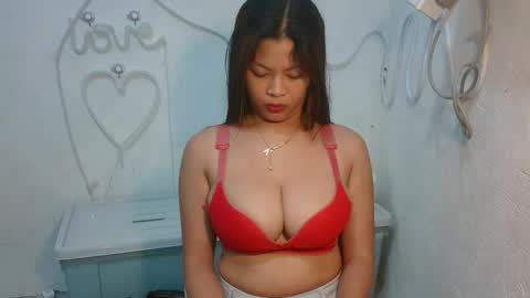 sofie_loorexx online show from April 25, 6:27 pm