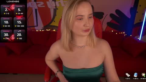 Sofie online show from February 2, 9:13 pm