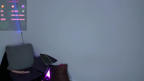 sofiescobar_ online show from March 10, 4:11 pm