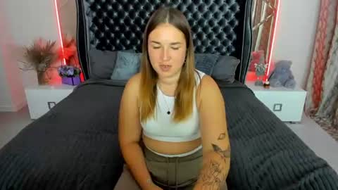 sofii_darling online show from July 30, 9:15 pm