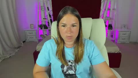 sofii_darling online show from July 1, 4:48 pm