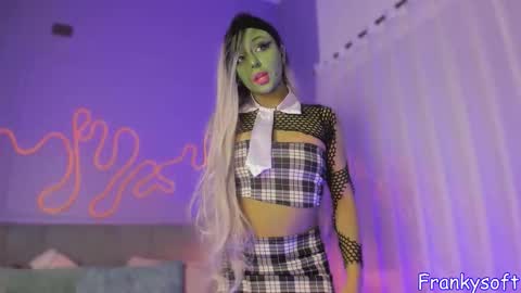 Sofi online show from October 31, 12:27 pm