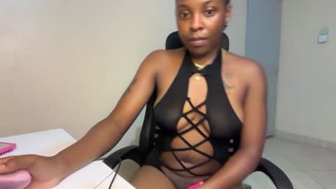 soft_nicole online show from July 2, 11:09 pm