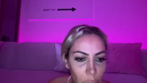 softblondelive_ online show from March 17, 7:41 pm