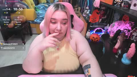 Sofie online show from October 25, 4:35 am