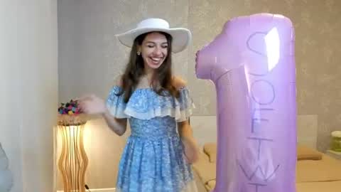Kelly online show from June 15, 4:21 pm