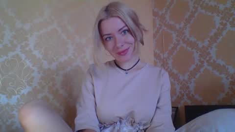 softy_aura online show from July 20, 9:45 am