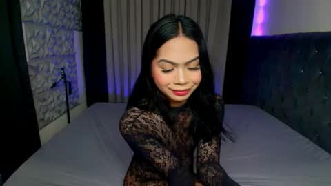 solene online show from April 29, 2:49 am