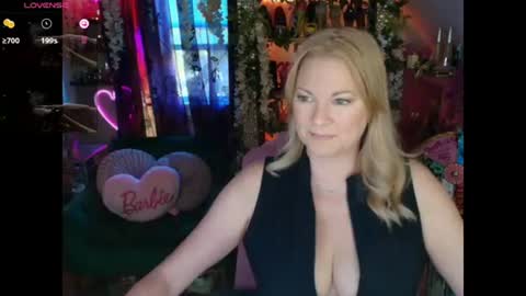 solesticia online show from June 23, 9:54 pm