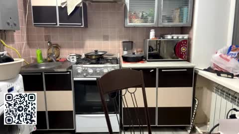 Hello My name is Jane  im new model here and little but shy but curious. online show from November 27, 2:25 pm