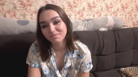Snapshot of somerfrieler chatting on October 13, 2:30 pm Hello My name is Jane  im new model here and little but shy but curious. online show from October 13, 2:30 pm